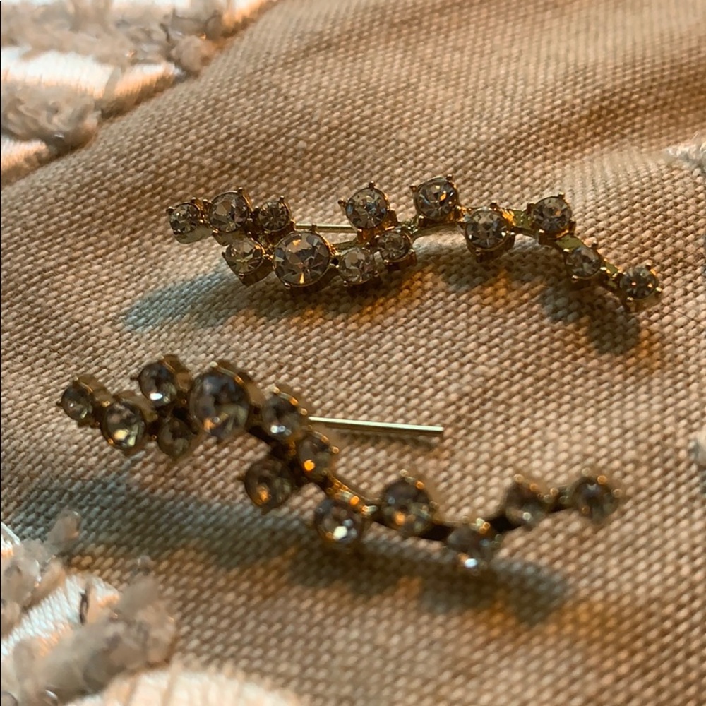 Earnings. Unknown brand